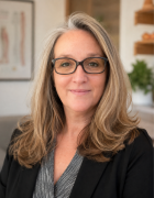 Dr. Christa Curtis, D.C. - Professional headshot