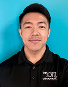 Dr. Delyn Moua, D.C. - Professional headshot