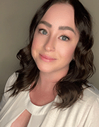 Dr. Aly Bowles, D.C. - Professional headshot