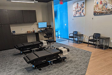 The Joint Chiropractic Bonney Lake Adjustment Bay