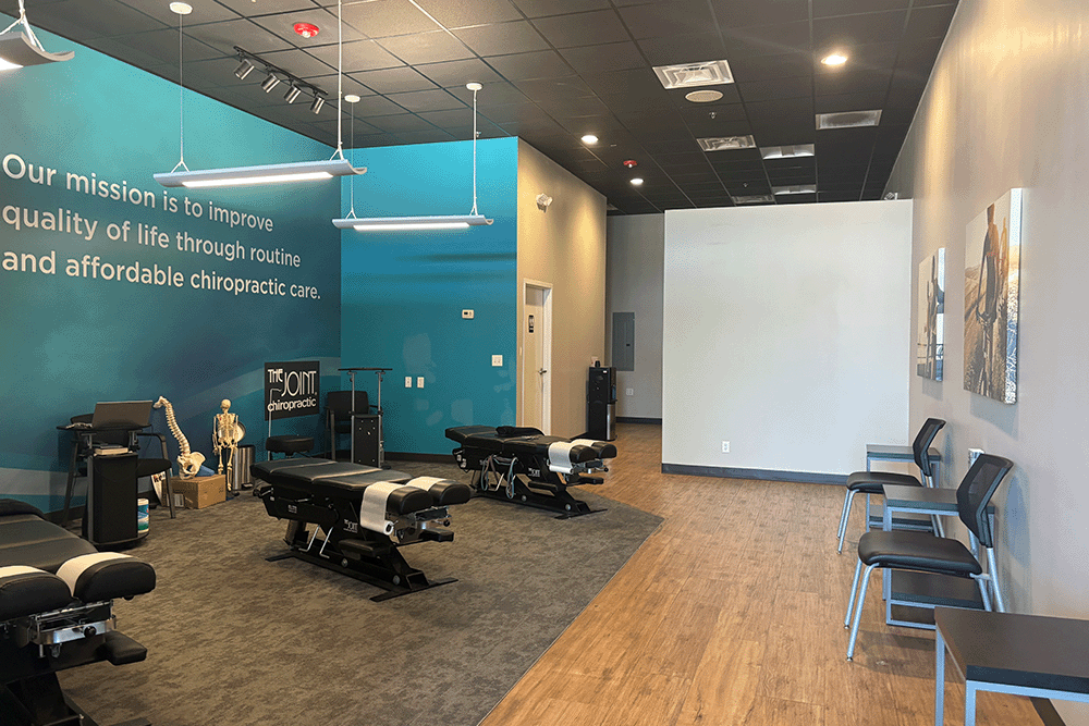 The Joint Chiropractic Rogers Adjustment Bay