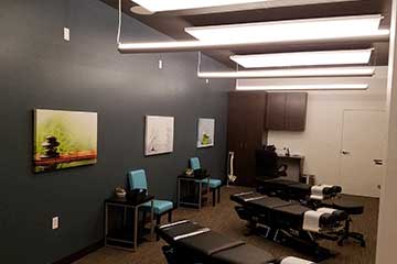 The Joint Chiropractic Rockford Forest Plaza Adjustment Bay