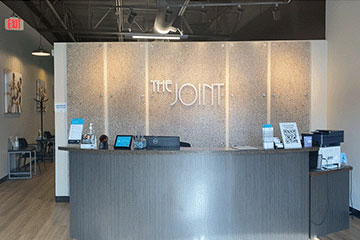 The Joint Chiropractic Brentwood Front Desk