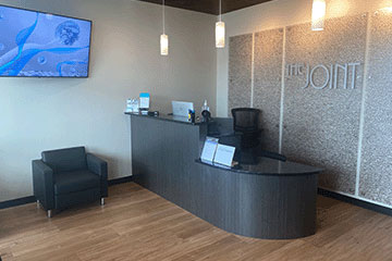 The Joint Chiropractic Hilliard Frony Desk