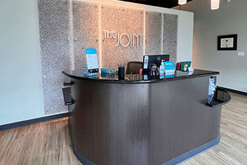 The Joint Chiropractic Midtown Houston Front Desk