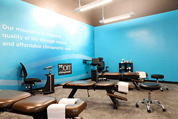 The Joint Chiropractic Dana Park Adjustment Bay