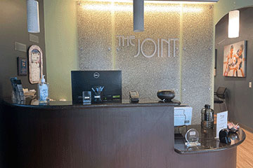 The Joint Chiropractic Midtown R Street Front Desk