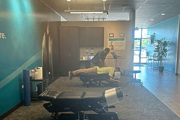 The Joint Chiropractic Glen Ellyn Adjustment Bay