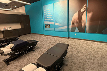 The Joint Chiropractic Hilltop Adjustment Bay