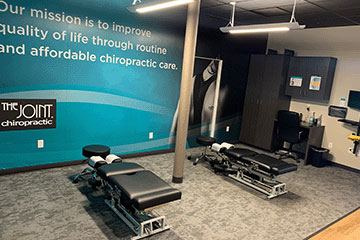 The Joint Chiropractic University Heights Adjustment Bay