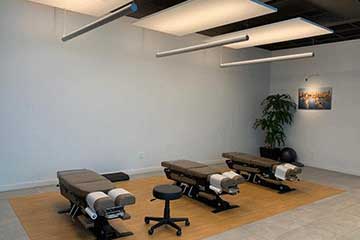 The Joint Chiropractic Downers Grove Adjustment Bay