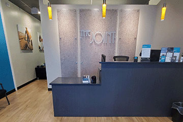 The Joint Chiropractic Kitty Hawk Front Desk