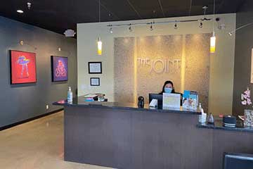 The Joint Chiropractic Ventura Village Front Desk