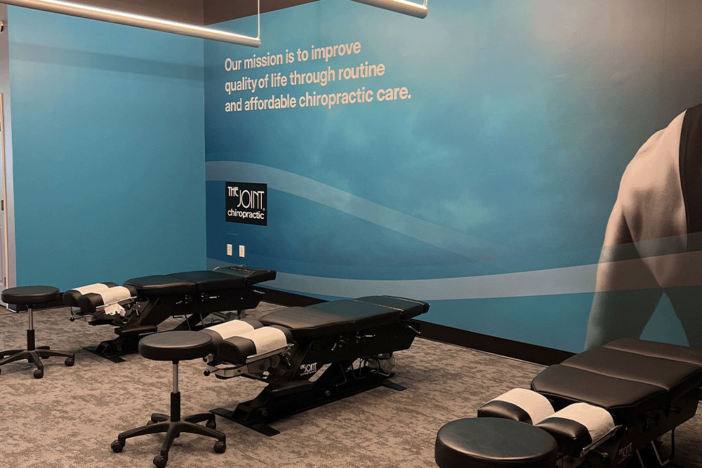 The Joint Chiropractic Decatur Adjustment Bay
