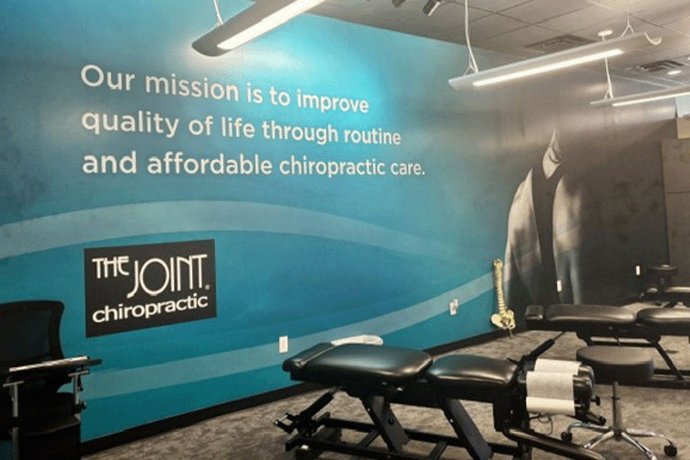 The Joint Chiropractic Virginia Beach Town Center Adjustment Bay