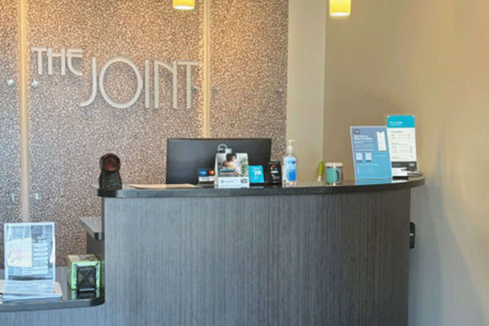 The Joint Chiropractic Virginia Beach Town Center Front Desk