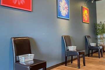 The Joint Chiropractic Willow Lawn Adjustment Bay