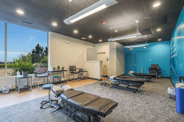 The Joint Chiropractic Bloomingdale Adjustment Bay