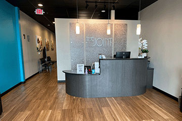 The Joint Chiropractic Cedar Hill Front Desk
