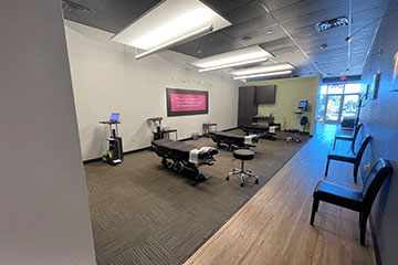 The Joint Chiropractic Edmond Adjustment Bay