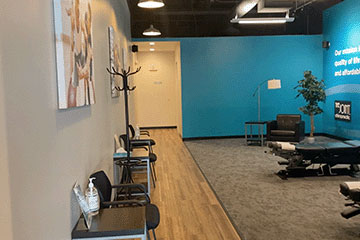 The Joint Chiropractic Brentwood Adjustment Bay