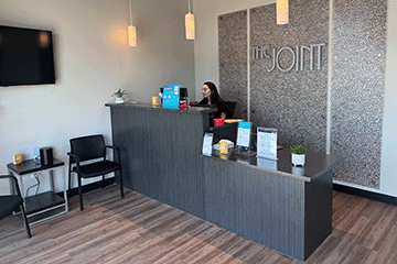 The Joint Chiropractic Gallatin Front Desk
