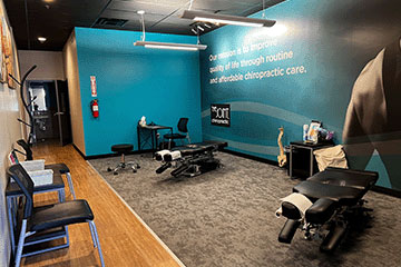 The Joint Chiropracitc Burleson Adjustment Bay