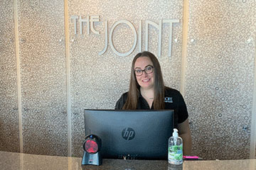 The Joint Chiropractic De Zavala at I-10 Staff