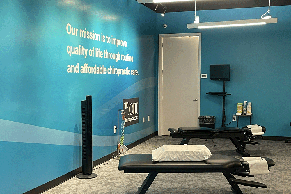 The Joint Chiropractic Heights at Yale & 21st Adjustment Bay