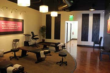 The Joint Chiropractic Sierra Lakes Village Adjustment Bay