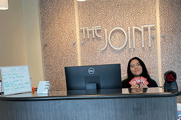 The Joint Chiropractic Coral Springs Front Desk