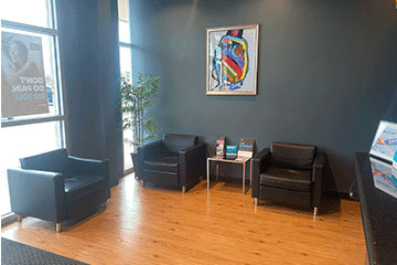 Pearland Parkway Clinic interior image