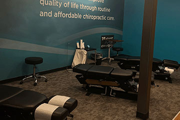 The Joint Chiropractic Arlington Highlands Adjustment Bay