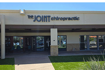 The Joint Chiropractic Hilton Village Exterior