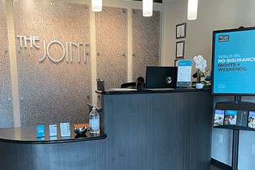 The Joint Chiropractic Southaven Front Desk