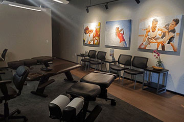 The Joint Chiropractic Hilton Village Adjustment Bay