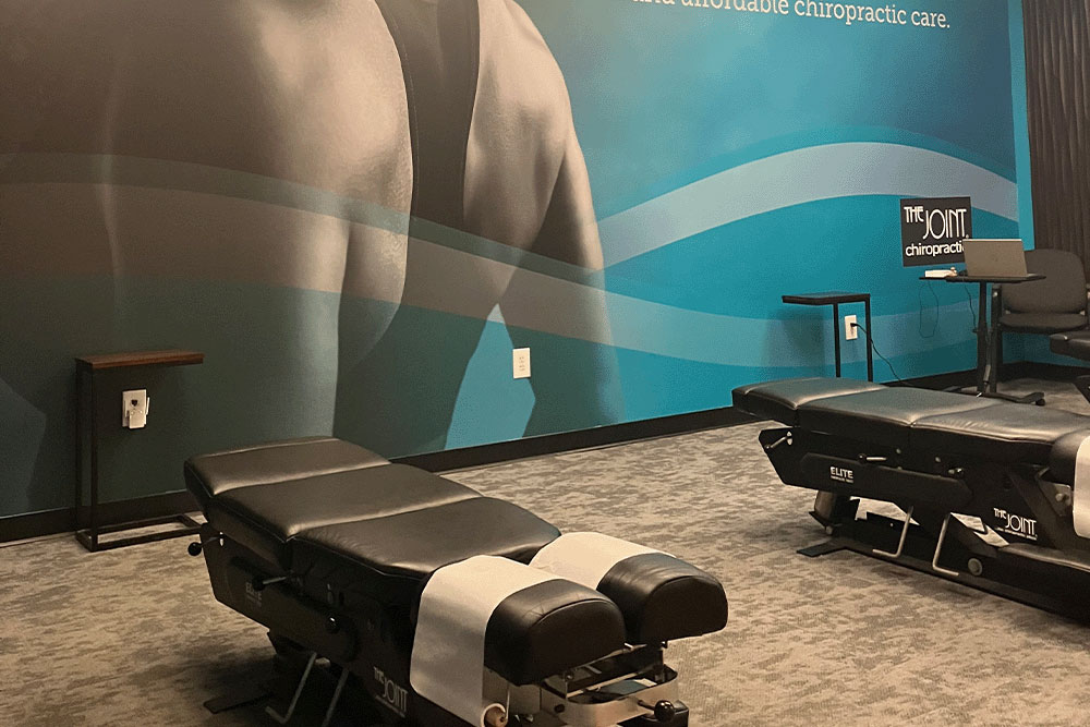 The Joint Chiropractic McCandless Crossing Adjustment Bay