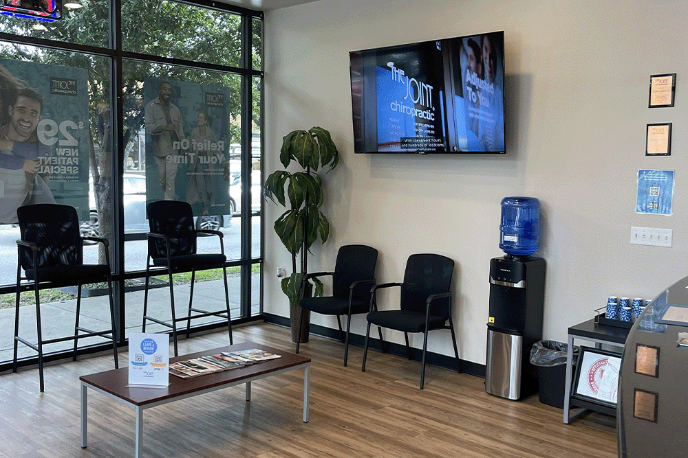 The Joint Chiropractic Heights at Yale & 21st Front Lobby