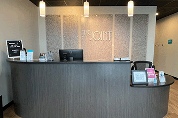 The Joint Chiropractic Overland Park Front Desk