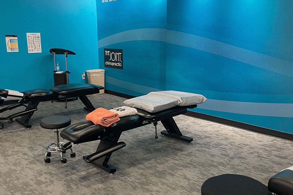 The Joint Chiropractic Heights Adjustment Bay