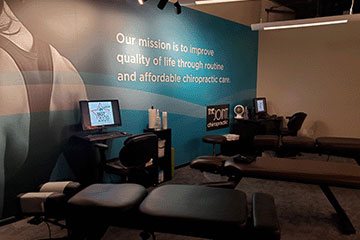 The Joint Chiropractic Hilton Village Adjustment Bay