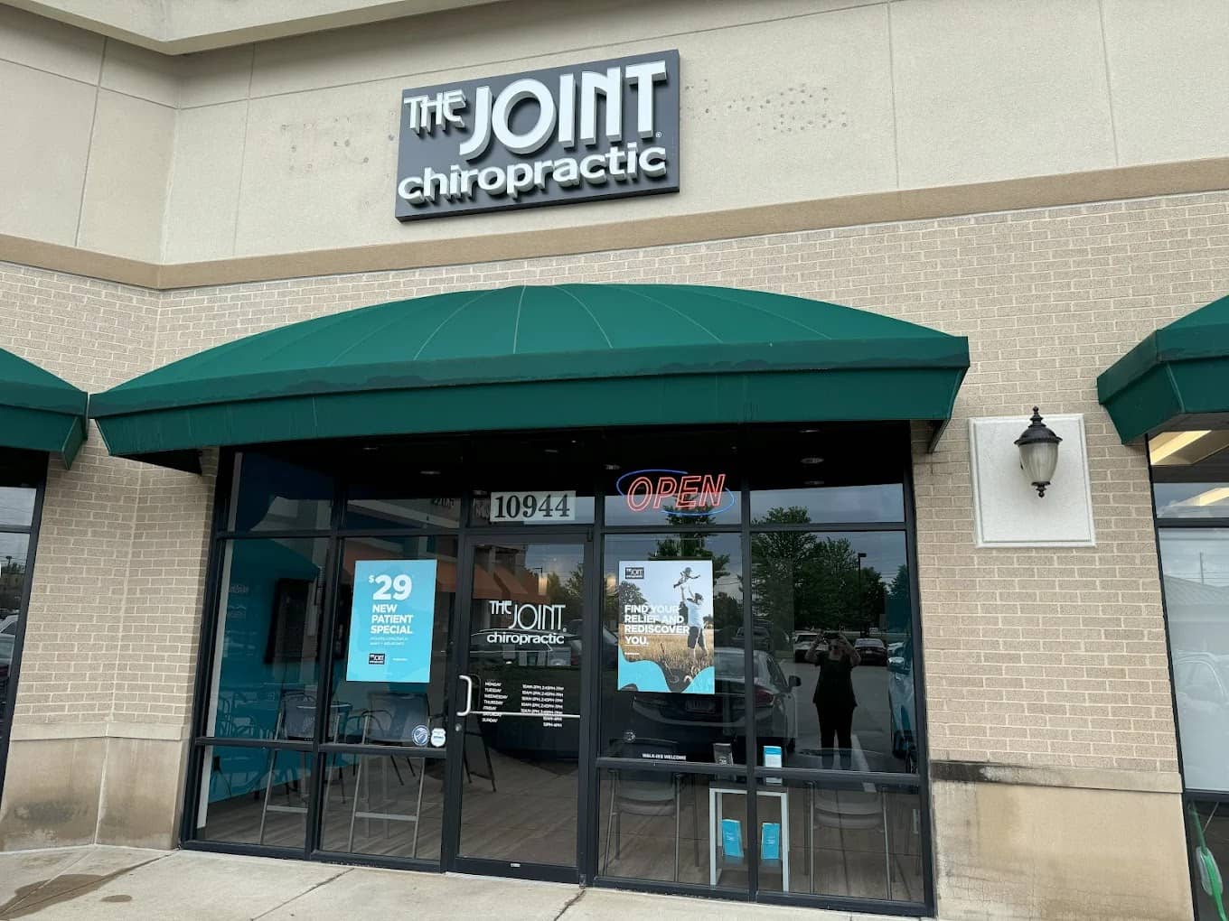 Affordable and convenient chiropractic care at The Joint Chiropactic - Avon