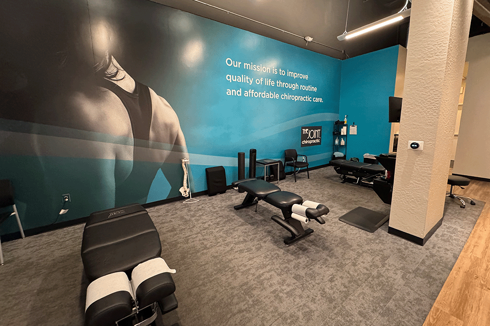 The Joint Chiropractic Desert Ridge Adjustment Bay
