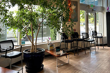 The Joint Chiropractic Berkeley Front Lobby