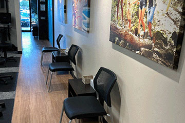 The Joint Chiropractic Gleannloch Farms Adjustment Bay