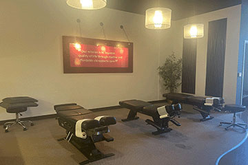 The Joint Chiropractic Lynnwood Adjustment Bay