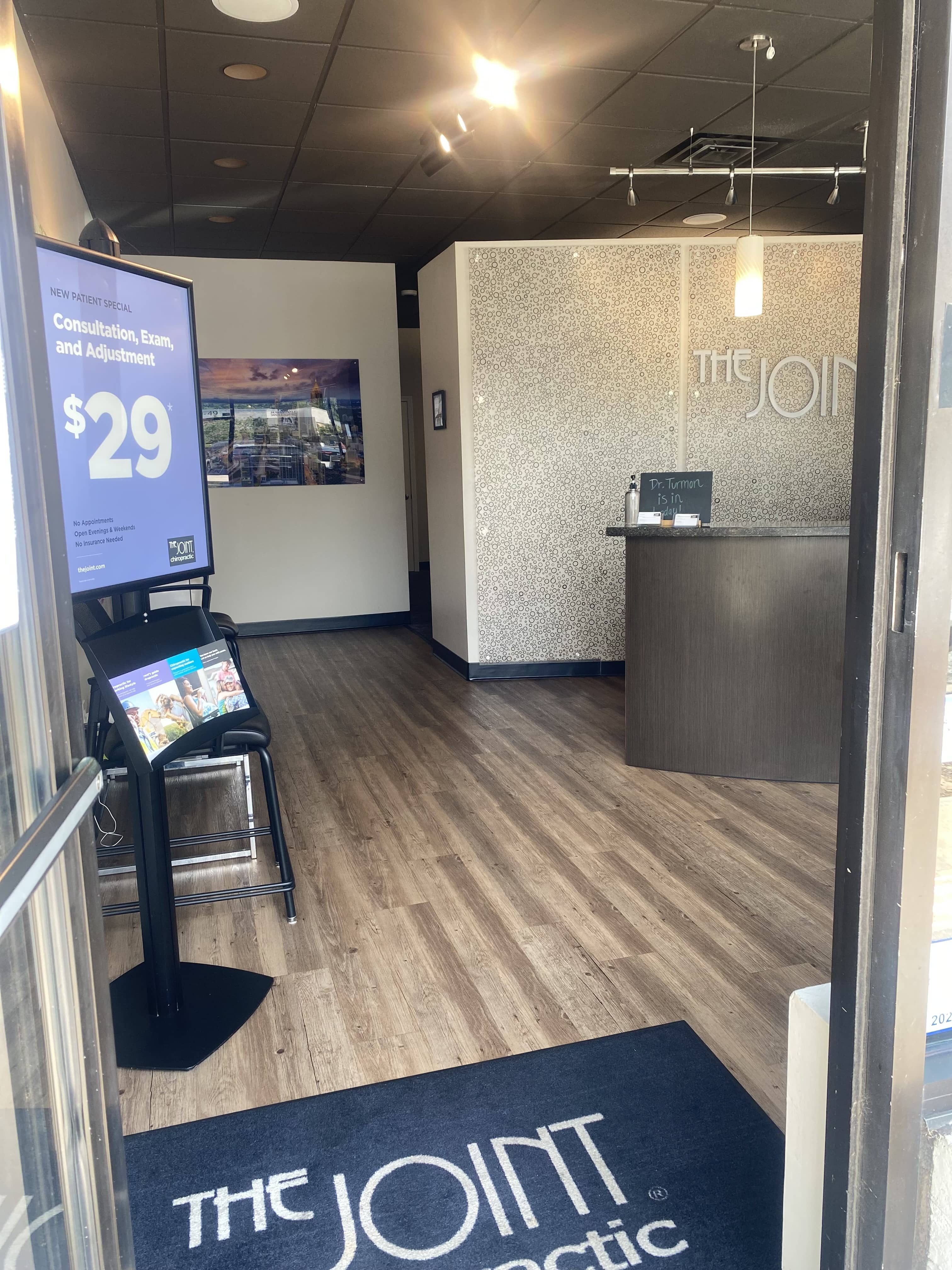 Our licensed Doctors of Chiropractic in North Druid Hills are here to provide chiropractic care to t