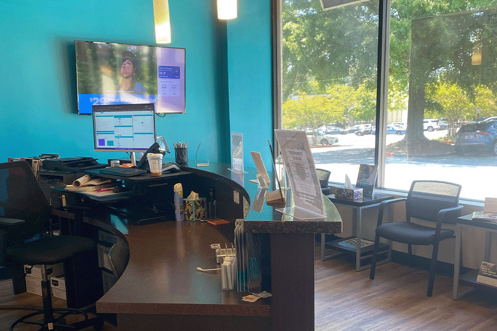 The Joint Chiropractic North Druid Hills Front Desk