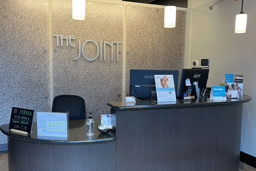 The Joint Chiropractic Decatur Front Desk